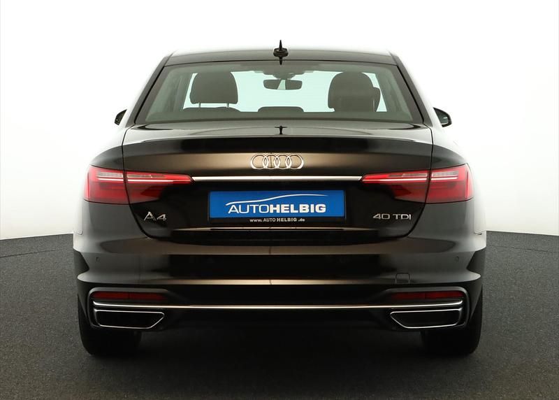 Gebraucht Audi A4 Advanced 204 PS (150 kW) 2023 Mythosschwarz metallic SUV