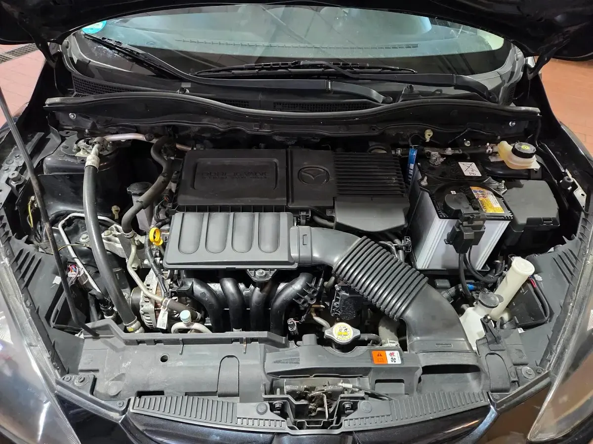 Gebraucht Mazda 2 84 PS (61 kW) 2014 Schwarz Kleinwagen
