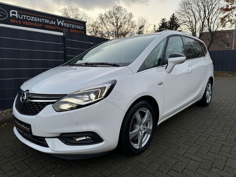 Weiß Gebraucht 2018 Opel Zafira Innovation Van / Kleinbus | 11.700 € (Guter Preis) - Bild 1/4