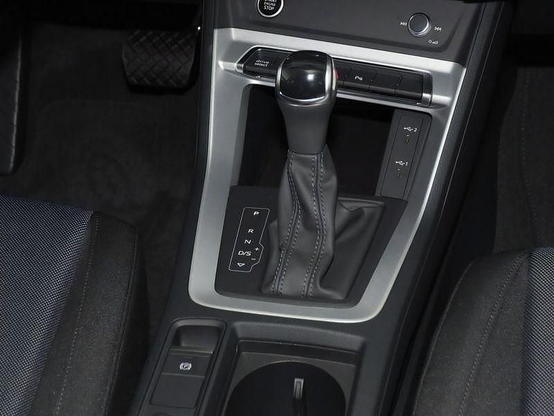 Gebraucht Audi Q3 Sportback 150 PS (110 kW) 2025 Grau SUV