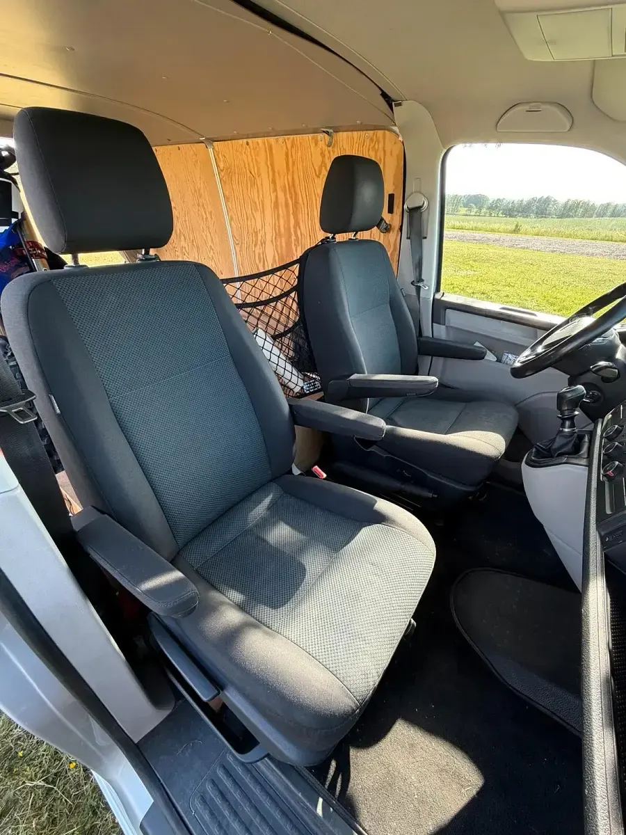 Gebraucht VW Transporter 140 PS (102 kW) 2016 Silber Van