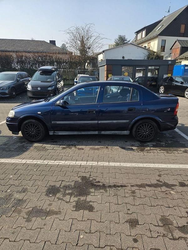 Gebraucht Opel Astra Elegance 101 PS (74 kW) 1999 Blau Limousine