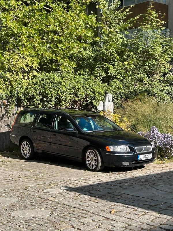 Blau Gebraucht 2006 Volvo V70 Kombi | 2.300 € (Guter Preis) - Bild 1/4
