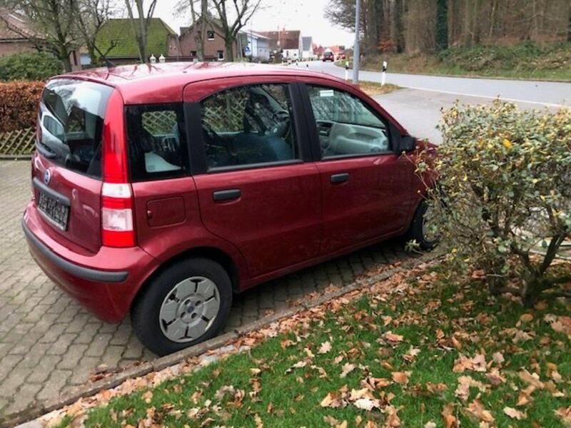 Rot Gebraucht 2006 Fiat Panda Kleinwagen | 500 € (Superpreis) - Bild 1/4
