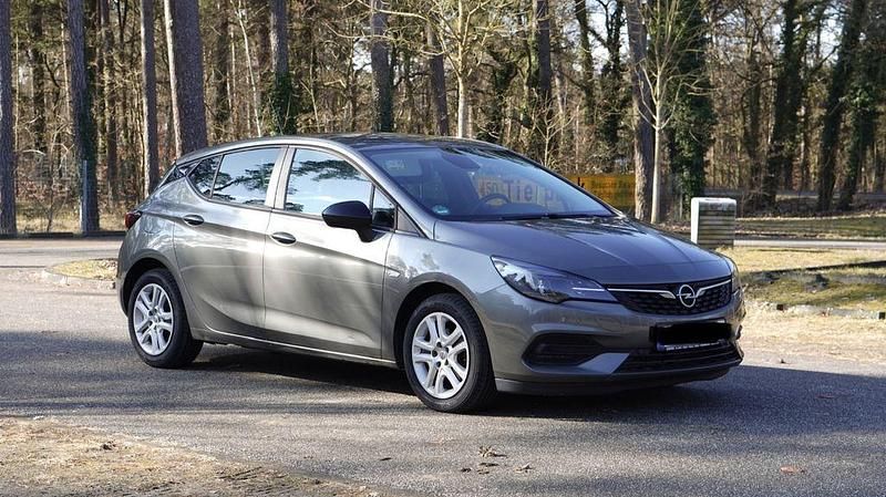 Gebraucht Opel Astra 110 PS (80 kW) 2021 Grau Kleinwagen
