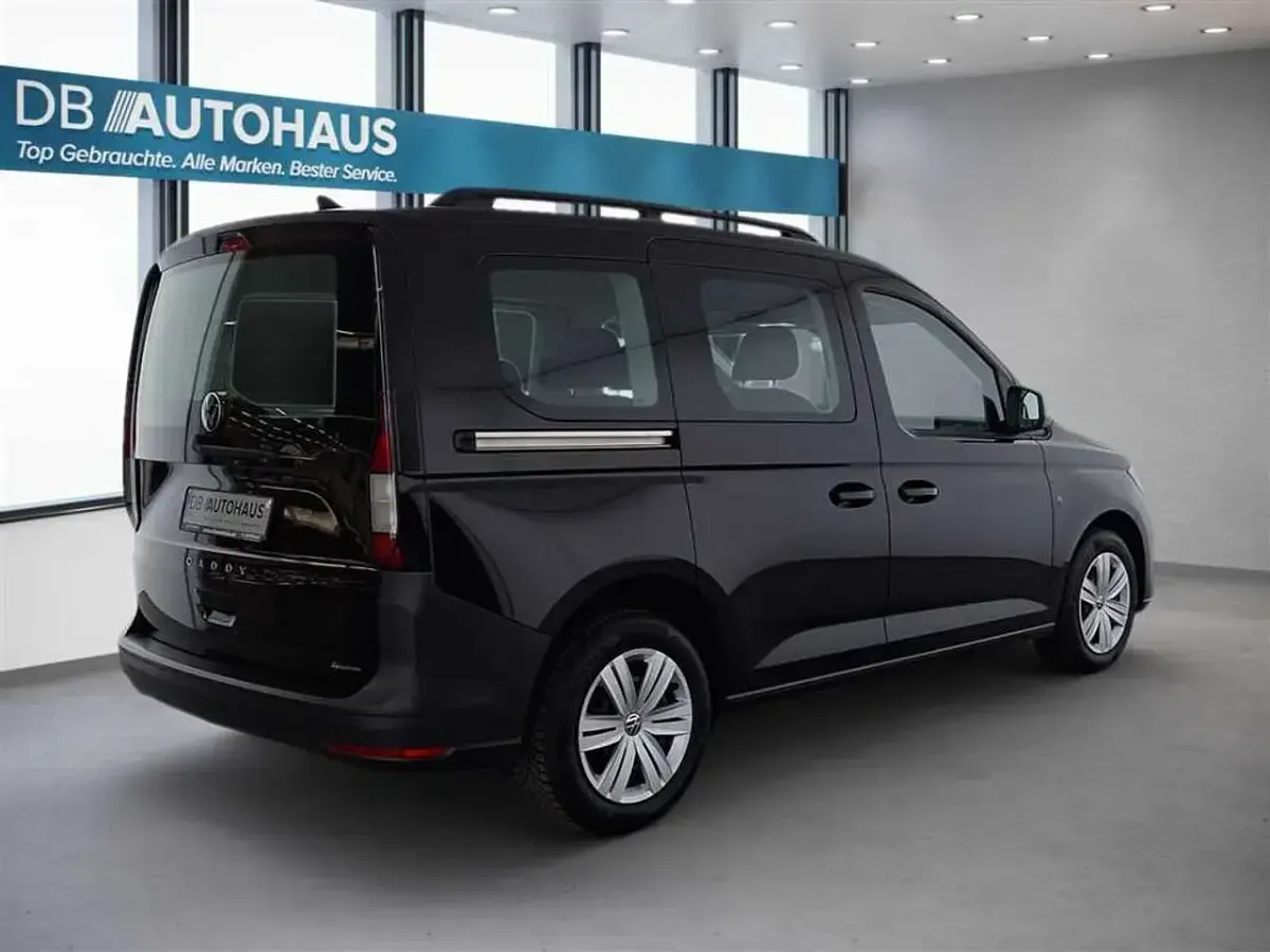 Gebraucht VW Caddy 122 PS (89 kW) 2022 Schwarz Van / Kleinbus