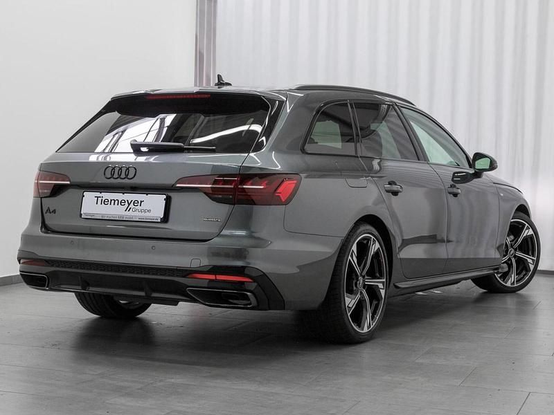 Gebraucht Audi A4 S-Line 204 PS (150 kW) 2025 Grau Kombi