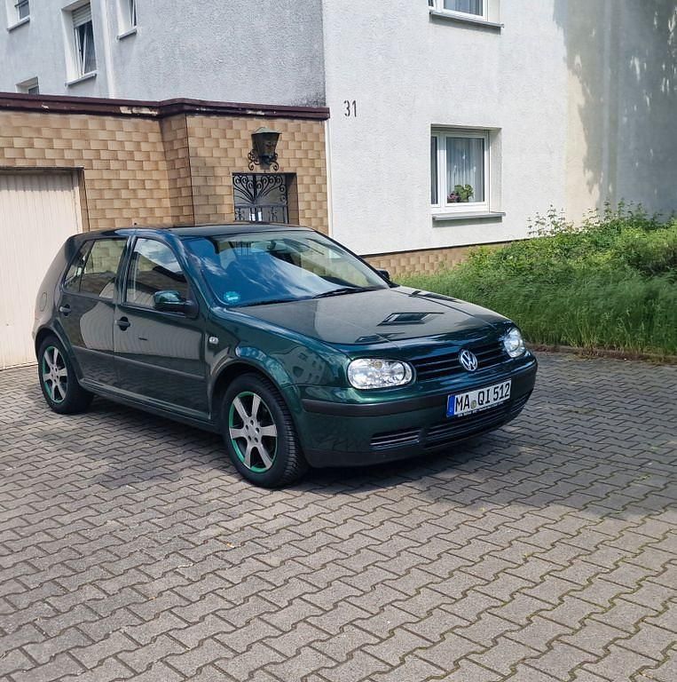 Grün Gebraucht 2001 VW Golf IV Basis Limousine | 1.499 € (Fairer Preis) - Bild 1/4