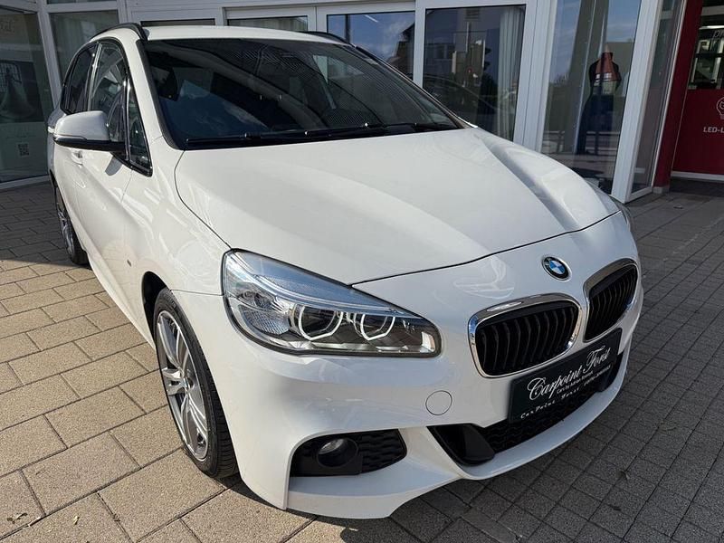 Weiß Gebraucht 2015 BMW 218 Active Tourer M Sport Van / Kleinbus | 15.790 € (Etwas zu teuer) - Bild 1/4