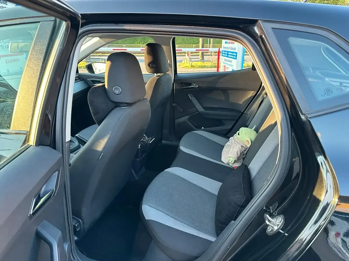 Gebraucht Seat Ibiza 75 PS (55 kW) 2018 Schwarz Kleinwagen