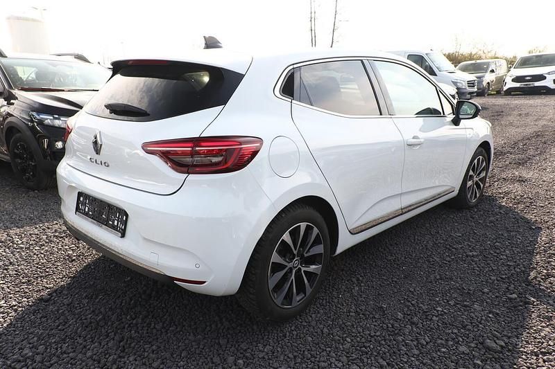 Gebraucht Renault Clio V Techno 91 PS (66 kW) 2023 Arktis weiß