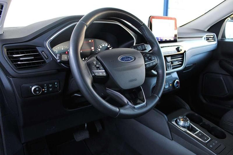 Gebraucht Ford Kuga Cool & Connect 190 PS (139 kW) 2021 Obsidianschwarz metallic SUV