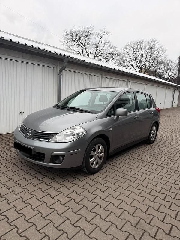 Gebraucht Nissan Tiida 110 PS (80 kW) 2008 Silber Limousine