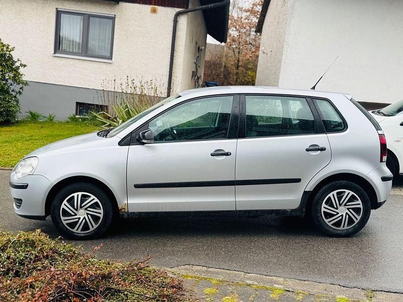 Gebraucht VW Polo Trendline 80 PS (58 kW) 2007 Silber Kleinwagen