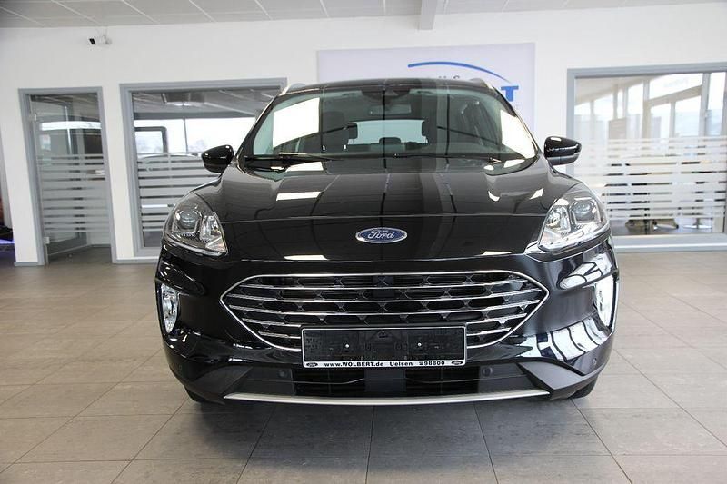 Gebraucht Ford Kuga Titanium 224 PS (164 kW) 2022 Schwarz SUV