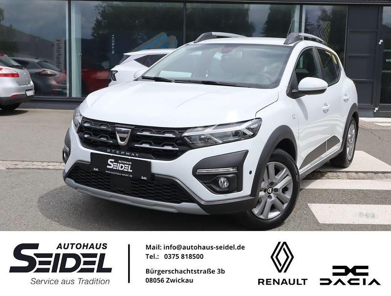 Arktisweiß Gebraucht 2022 Dacia Sandero Comfort Kleinwagen | 14.487 € (Fairer Preis) - Bild 1/4
