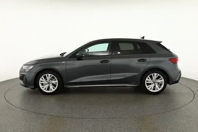Neu Audi A3 S-Line 150 PS (110 kW) 2025 Daytonagraumet. Limousine