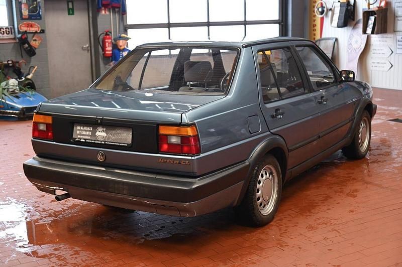 Gebraucht VW Jetta 54 PS (39 kW) 1990 Blau Limousine