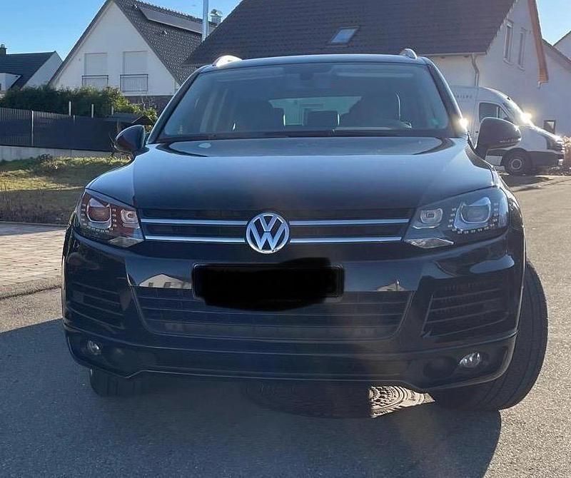 Schwarz Gebraucht 2014 VW Touareg R-line SUV | 18.400 € (Guter Preis) - Bild 1/2