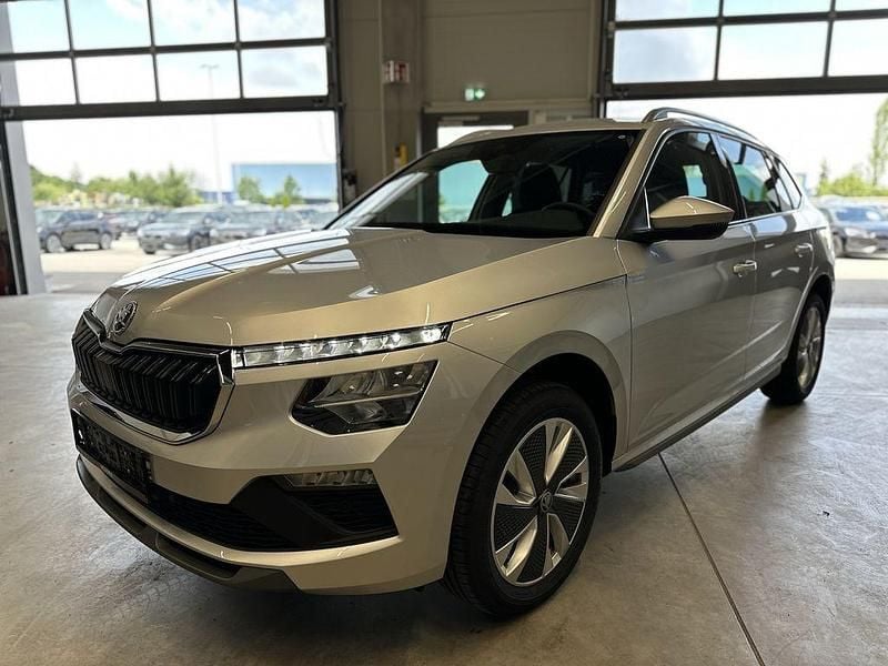 Silber Neu 2025 Skoda Kamiq SUV | 26.300 € (Guter Preis) - Bild 1/4