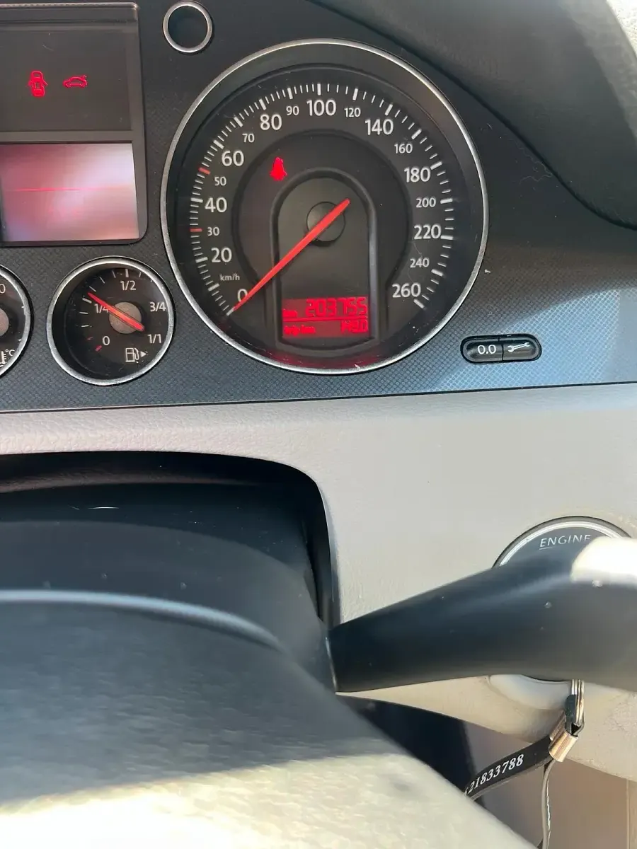 Gebraucht VW Passat 133 PS (97 kW) 2006 Grau Kombi