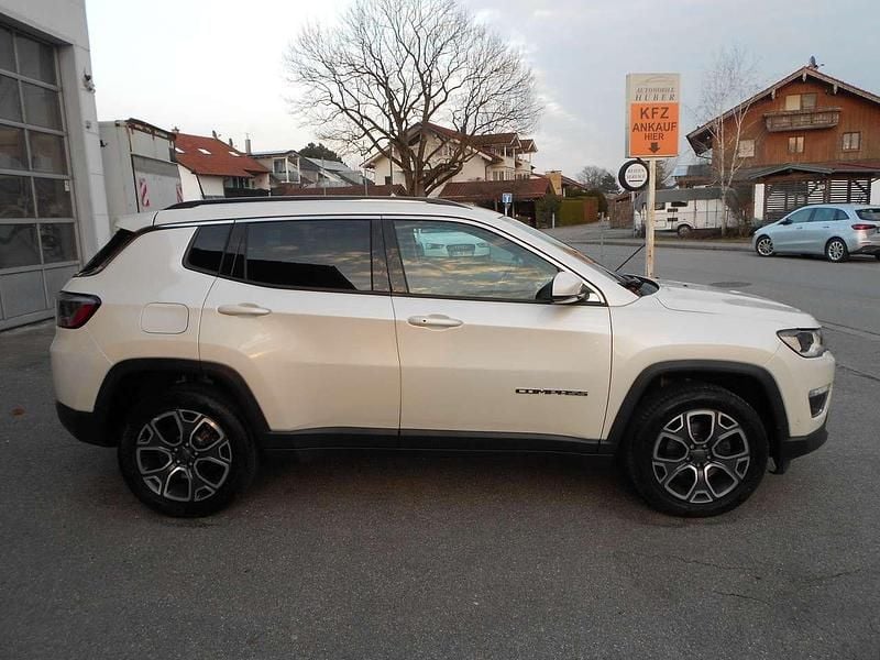 Second-hand Jeep Compass Limited 170 CP (125 kW) 2019 Alb SUV