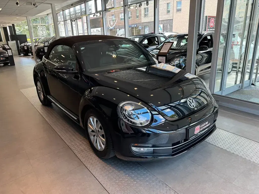 Gebraucht VW Beetle Cabriolet Design 160 PS (117 kW) 2014 Schwarz Cabrio