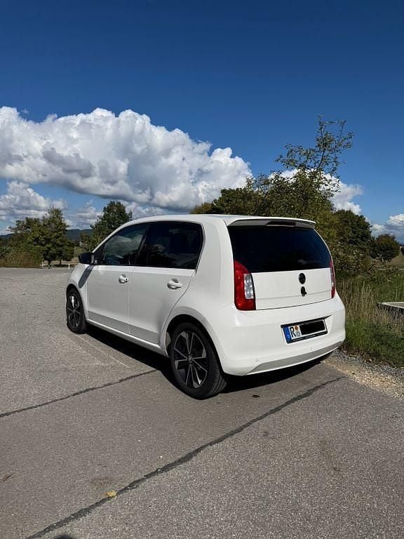 Weiß Gebraucht 2016 Skoda Citigo Ambition Kleinwagen | 6.500 € (Guter Preis) - Bild 1/4