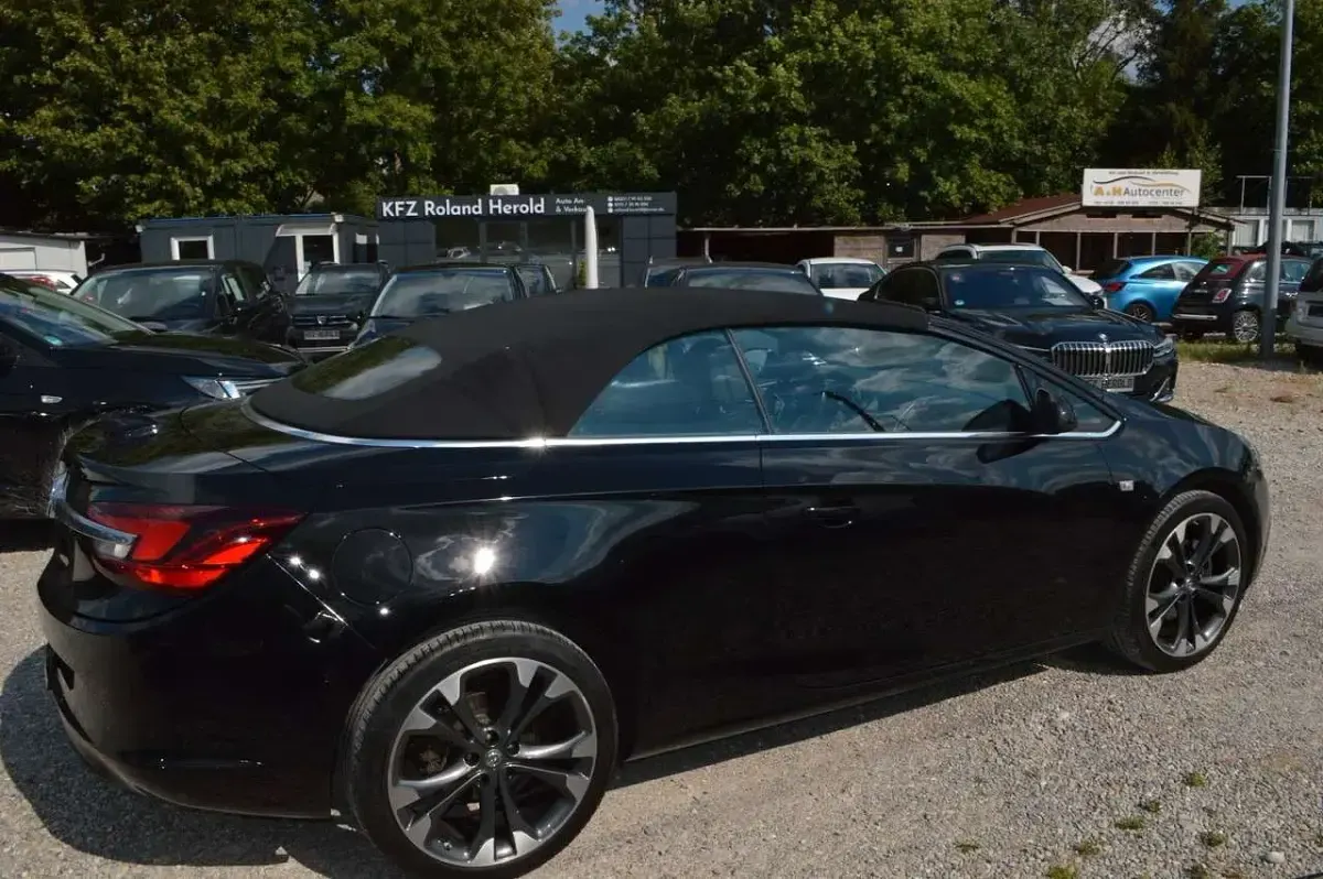 Gebraucht Opel Cascada Active 140 PS (102 kW) 2017 Black meet kettle Cabrio
