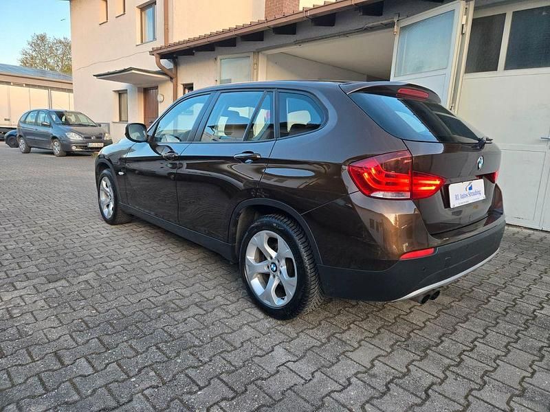 Gebraucht BMW X1 Sport Line 184 PS (135 kW) 2012 Braun SUV