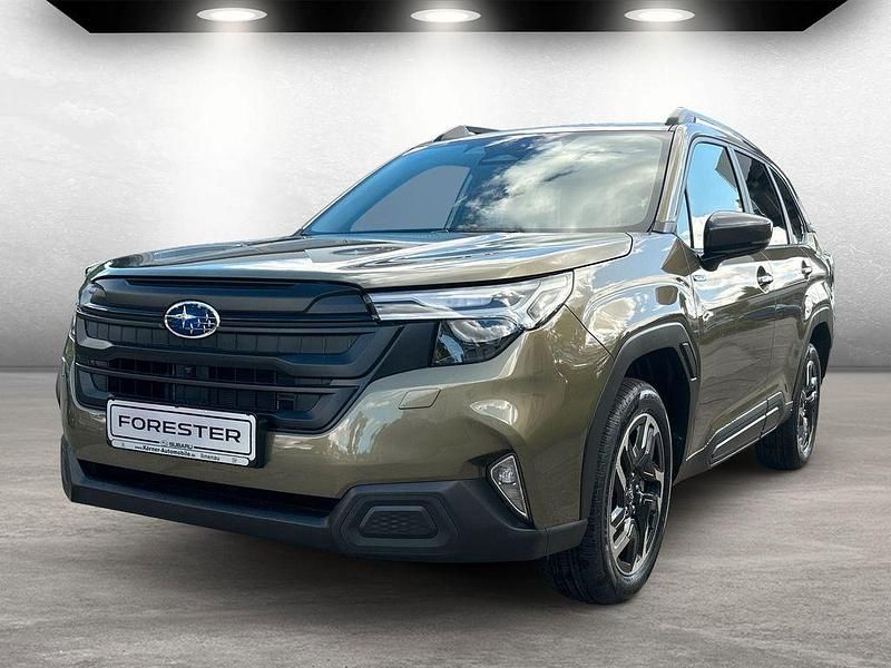 Neu Subaru Forester Active 136 PS (100 kW) 2026 Grün SUV