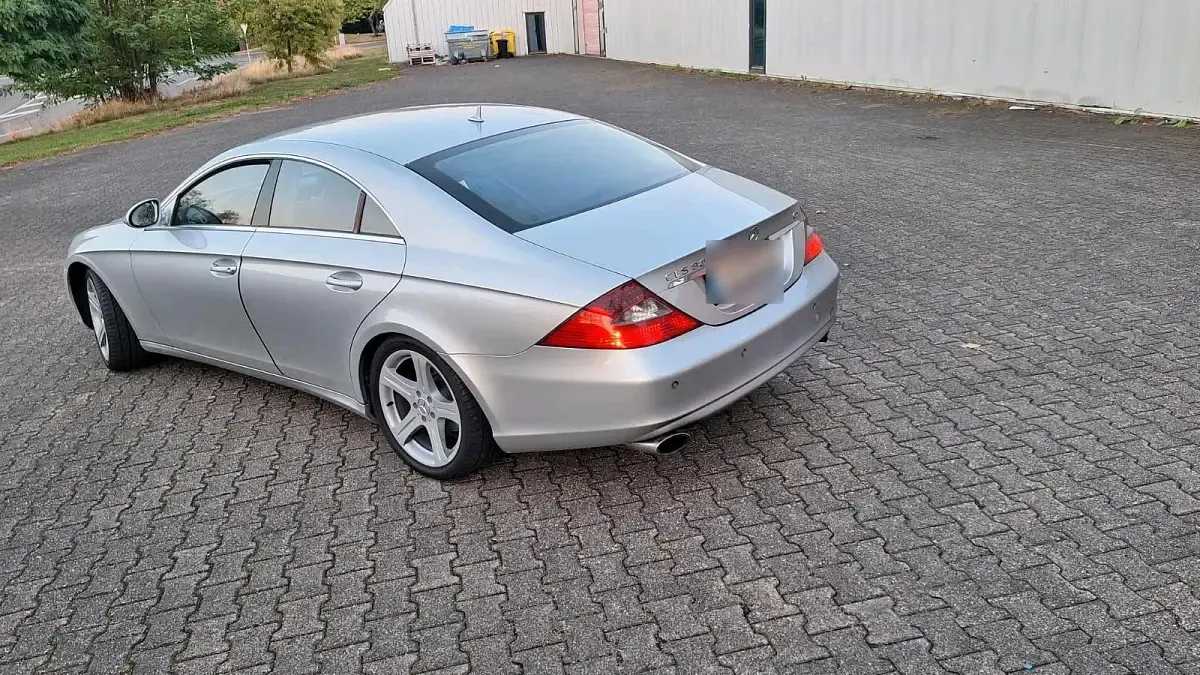 Gebraucht Mercedes CLS320 224 PS (164 kW) 2006 Silber Coupé