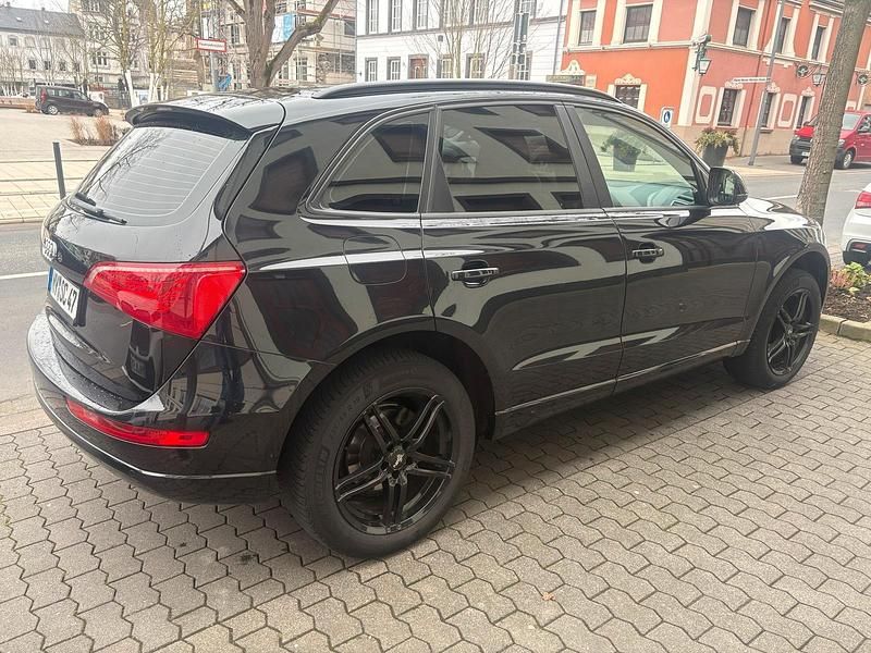 Gebraucht Audi Q5 170 PS (125 kW) 2010 Schwarz SUV