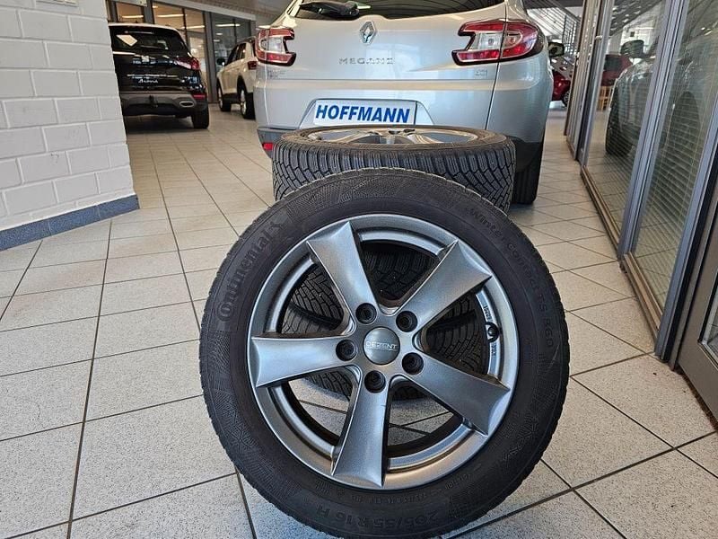 Gebraucht Renault Mégane III Dynamique 106 PS (77 kW) 2011 Silber Limousine