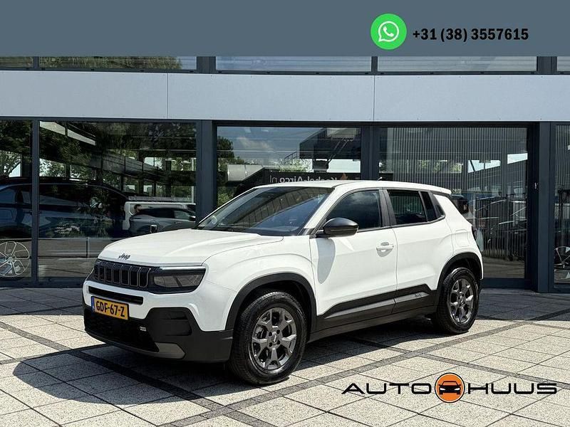 Weiß Gebraucht 2024 Jeep Avenger EV Longitude SUV | 21.850 € - Bild 1/4
