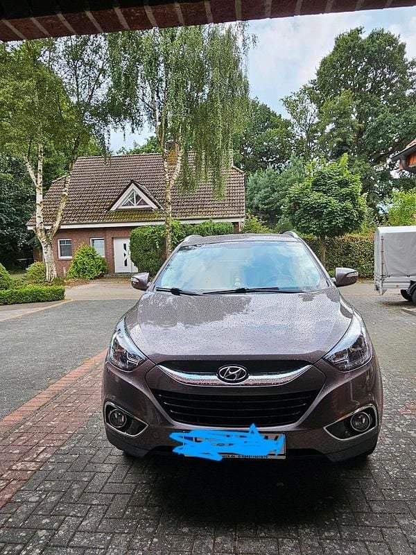 Andere farben Gebraucht 2015 Hyundai Tucson Edition+ SUV | 10.900 € (Guter Preis) - Bild 1/4