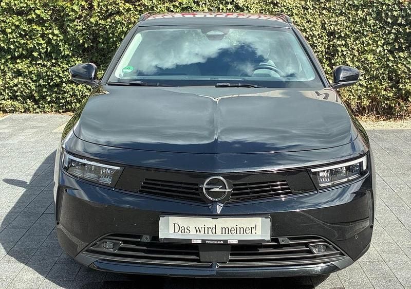 Gebraucht Opel Astra Business Edition 131 PS (96 kW) 2024 Schwarz Kombi