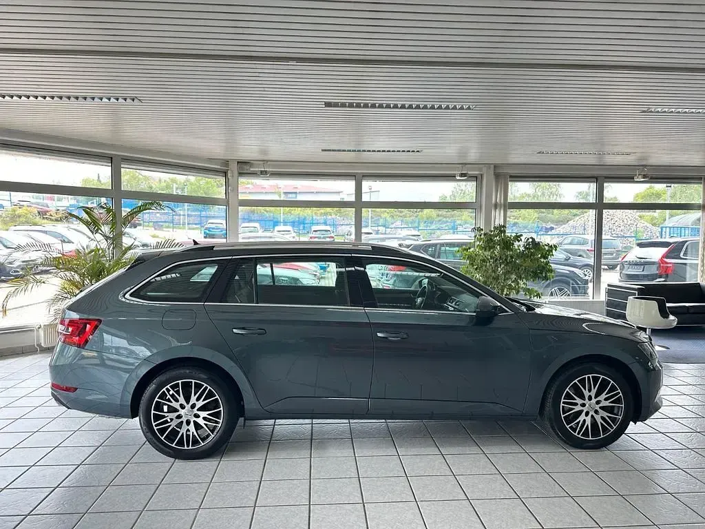 Gebraucht Skoda Superb Style 272 PS (200 kW) 2019 Grau Kombi