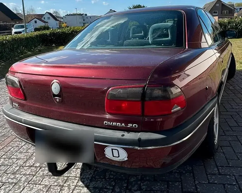 Gebraucht Opel Omega 116 PS (85 kW) 1997 Rot Limousine