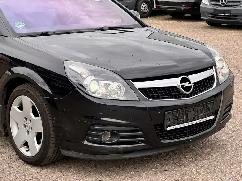 Gebraucht Opel Vectra 120 PS (88 kW) 2008 Schwarz Limousine