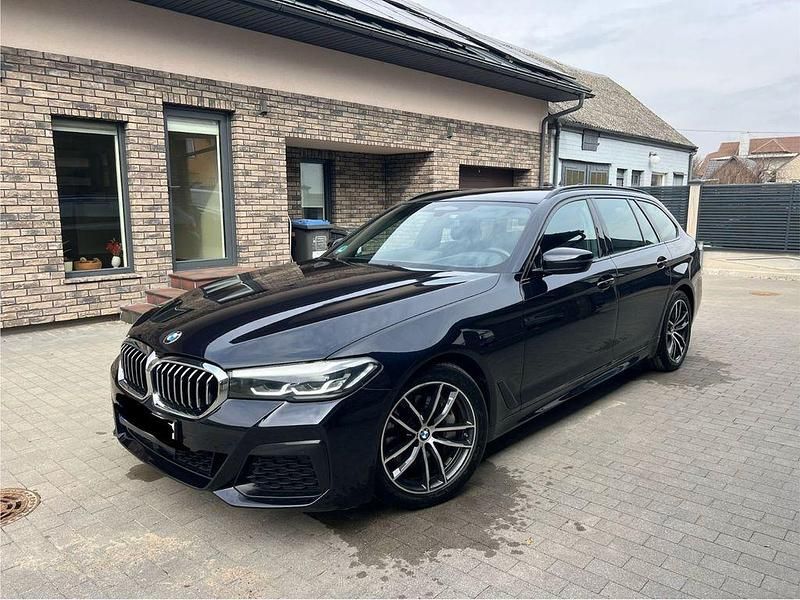 Gebraucht BMW 530 Performance 286 PS (210 kW) 2022 Schwarz Kombi