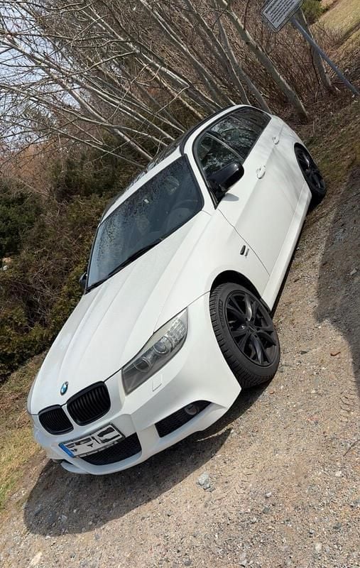 Gebraucht BMW 330 245 PS (180 kW) 2010 Weiß Kombi