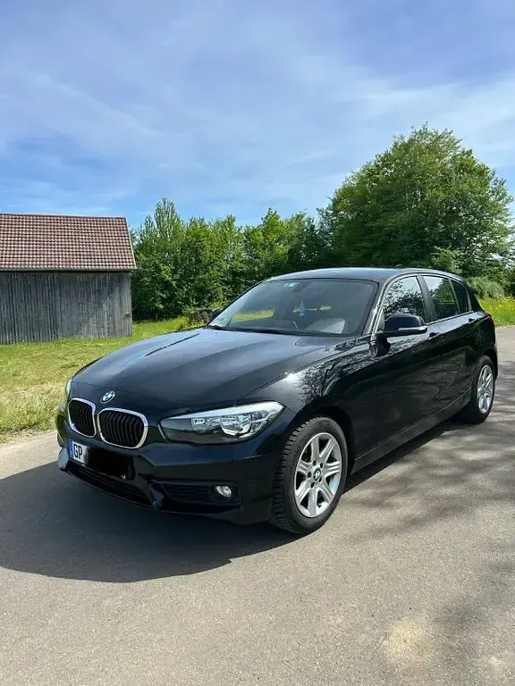 Gebraucht BMW 116 Advantage 109 PS (80 kW) 2015 Schwarz Kleinwagen