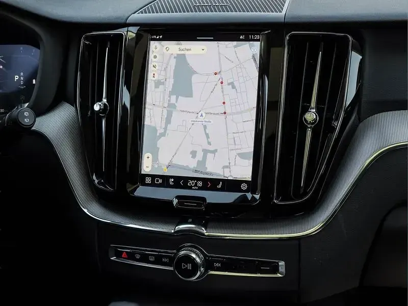 Gebraucht Volvo XC60 Plus 250 PS (183 kW) 2025 Grau SUV