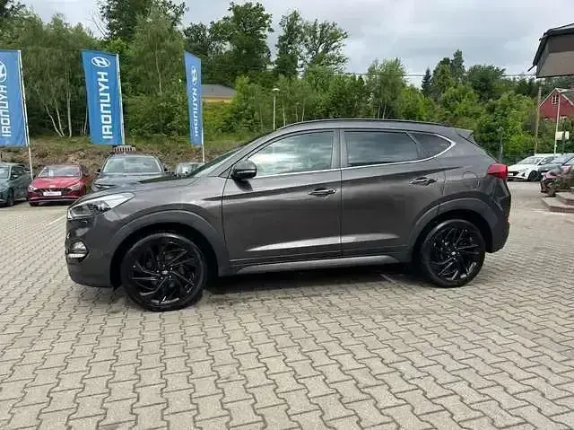 Gebraucht Hyundai Tucson Premium 177 PS (130 kW) 2016 Moon rock SUV