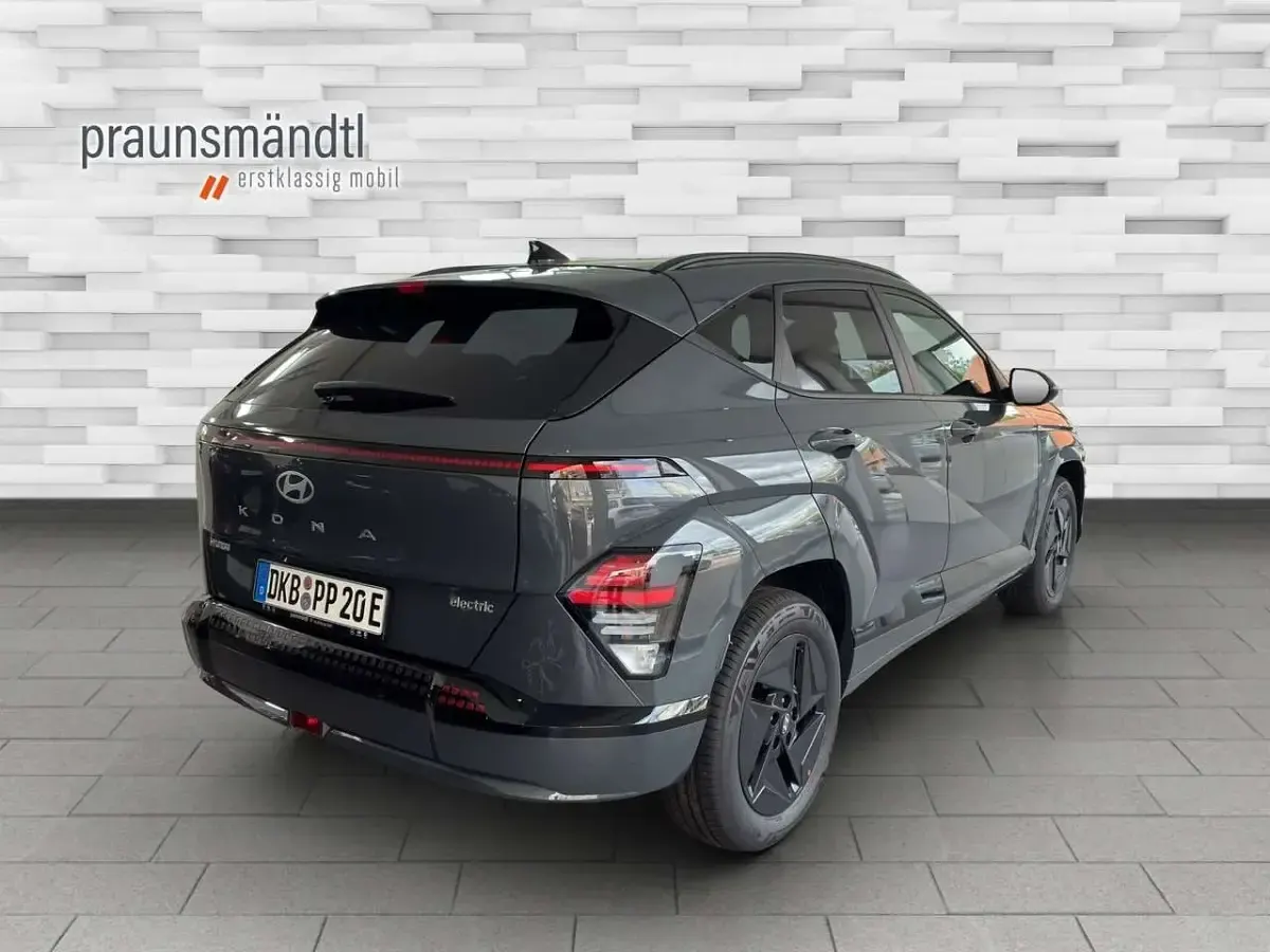 Gebraucht Hyundai Kona Trend 99 kW (135 PS) 2026 Ecotronic grey / mic SUV