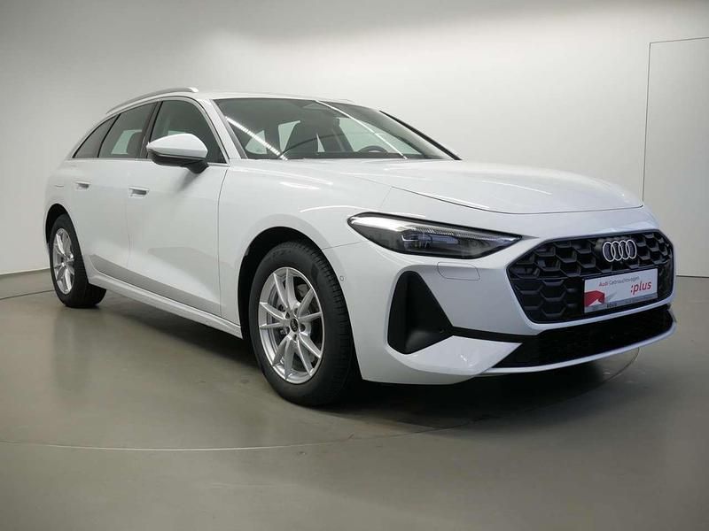 Gebraucht Audi A5 Sport 204 PS (150 kW) 2025 Weiß Kombi