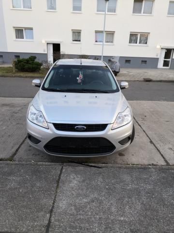 Gebraucht 2010 Ford Focus 1 6 Diesel 109 Ps 3 990 06126 Halle Autouncle