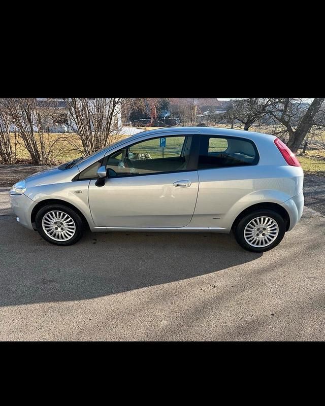 Gebraucht Fiat Punto 77 PS (56 kW) 2006 Silber Kleinwagen