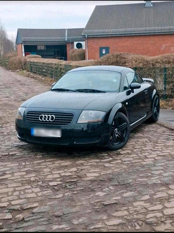 Second-hand Audi TT 180 CP (132 kW) 2000 Negru Coupe
